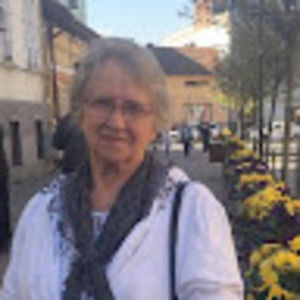 Meet your Posher, Kay